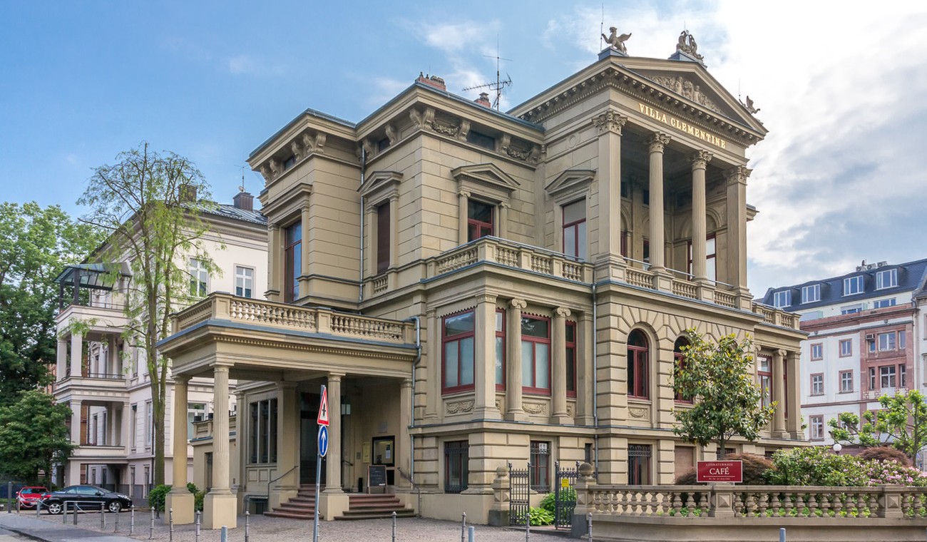 Leseparty in der Villa Clementine: Gemeinsames, stilles Lesen am 18. April Leseparty in der Villa Clementine: Gemeinsames, stilles Lesen am 18. April