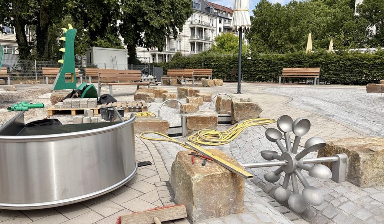 Wasserspielplatz in den Reisinger Anlagen steht kurz vor Freigabe: Tests und Hygienekontrollen laufen Wasserspielplatz in den Reisinger Anlagen steht kurz vor Freigabe: Tests und Hygienekontrollen laufen